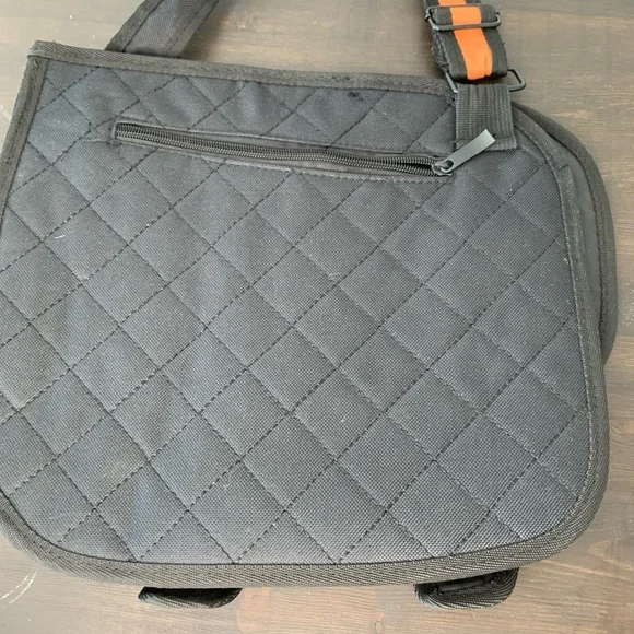 2D cartoon crossbody bag - Picture 2 of 9